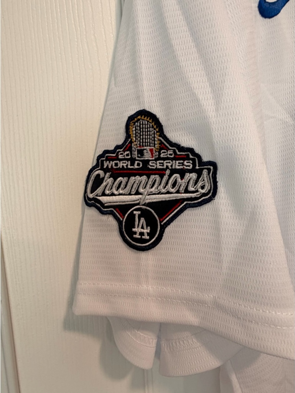 Los Angeles Dodgers #17 Ohtani Jersey - Picture 4 of 4